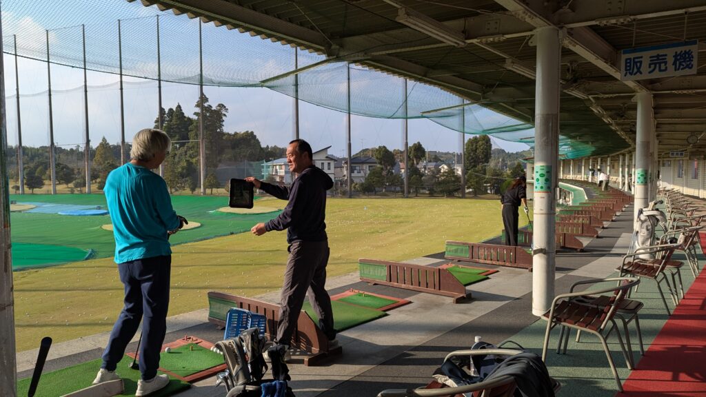 ゴルフスクール練習風景